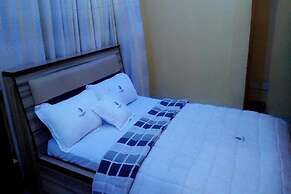 Mayoral Hotel & Suite