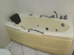 Pavilion Fahrenheit 88 - AJ home