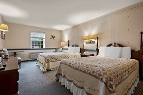 Country Living Inn