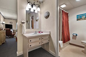 Country Living Inn