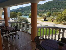 Marathon Studios &Apartments