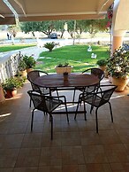 Marathon Studios &Apartments