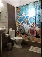 Marathon Studios &Apartments