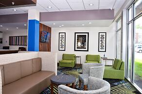 Holiday Inn Express & Suites Bensenville - O'Hare, an IHG Hotel