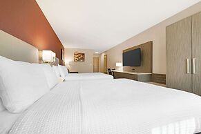 Best Western Plus Temecula Wine Country Hotel &Suites