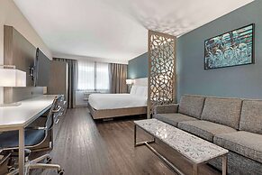 Best Western Plus Temecula Wine Country Hotel &Suites