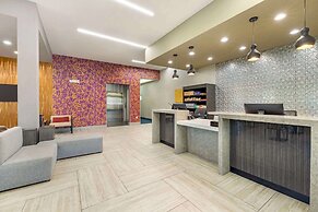 Best Western Plus Temecula Wine Country Hotel &Suites