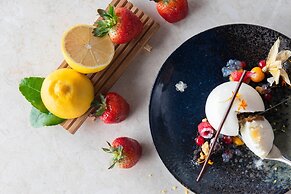 The Westin Maldives Miriandhoo Resort