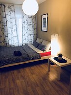 Mishel on Griboedova