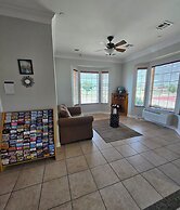 Whitesboro Inn & Suites