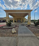 Whitesboro Inn & Suites