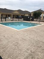 Whitesboro Inn & Suites