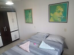 Bem Vindo a Salvador - Apartamento com Piscina, Varanda e Excelente Lo