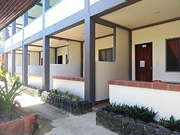 Ausan Beach Front Cottage and Restaurant