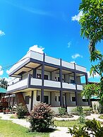 Ausan Beach Front Cottage and Restaurant