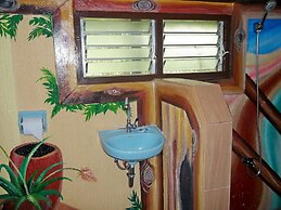 Ausan Beach Front Cottage and Restaurant