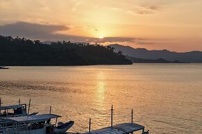 Ausan Beach Front Cottage and Restaurant