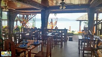 Ausan Beach Front Cottage and Restaurant
