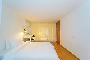 More Residence Lujiazui Shanghai