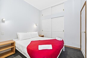 Two Bedroom Waterfront & City Apartment