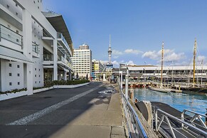 Two Bedroom Waterfront & City Apartment