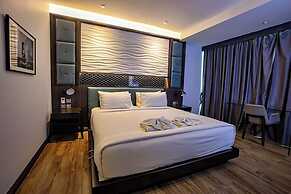 Holatel Hotel Phitsanulok