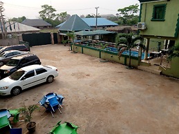 Prowess Hotel and Suites