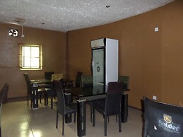 Prowess Hotel and Suites