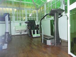 SDM Tavern and Suites