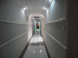 SDM Tavern and Suites