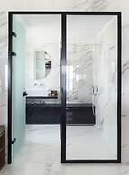 Assano Sea Front Luxury