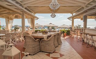 Assano Sea Front Luxury