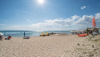 Assano Sea Front Luxury