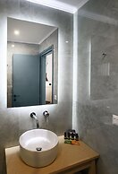 Assano Sea Front Luxury