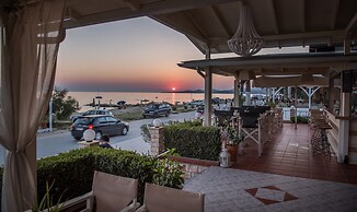 Assano Sea Front Luxury