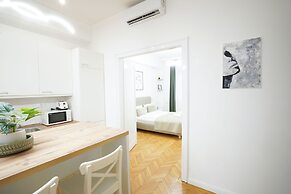 Venus Apartments - Paulay Ede Street