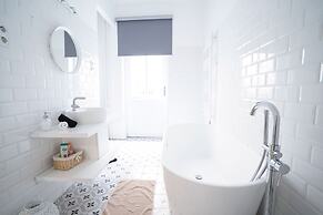 Venus Apartments - Paulay Ede Street