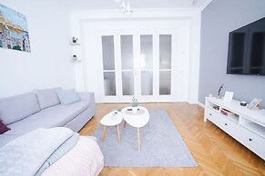 Venus Apartments - Paulay Ede Street