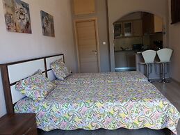 SEAesta Beach Studios