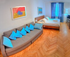 Rais Serviced Apartments