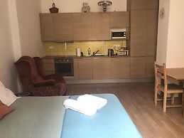 Rais Serviced Apartments