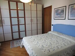 Marinella B