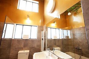 Live in Athens, Thiseio Historic House