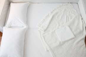 Live in Athens, Thiseio Historic House