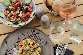 RIDE Surf Resort & SPA