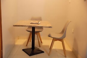 Romalo Hotel & Apartments