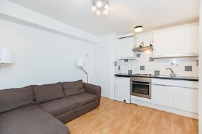 Eson2 - 1 bedroom flat next to Oxford Street