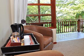 Birds of paradise B&B