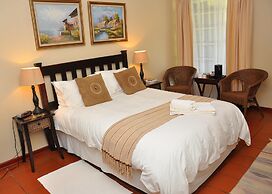 Birds of paradise B&B