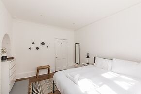 Eson2 - Charming 3 Bedroom Flat in Chelsea